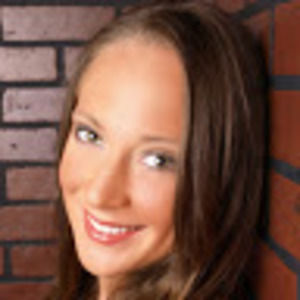 Meet your Posher, Leeann